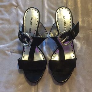 Gianni Bini Platform Sandals